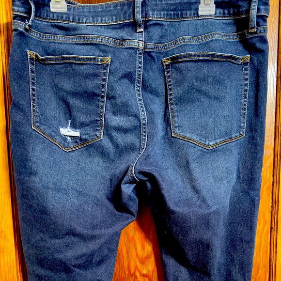 Jeans - Picture 2 of 2